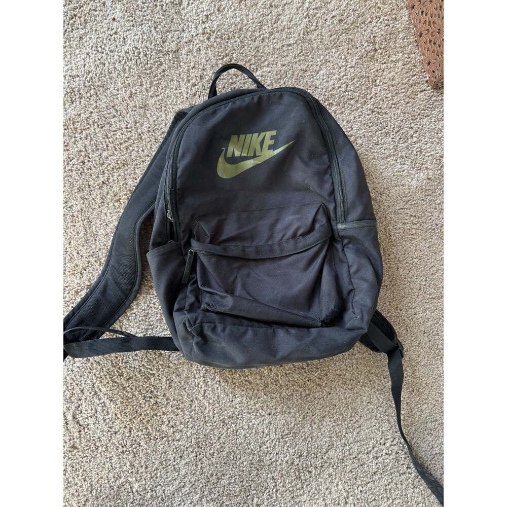 Nike 72 Black Kids Backpack Polyester Adjustable Strap Pockets School Sports